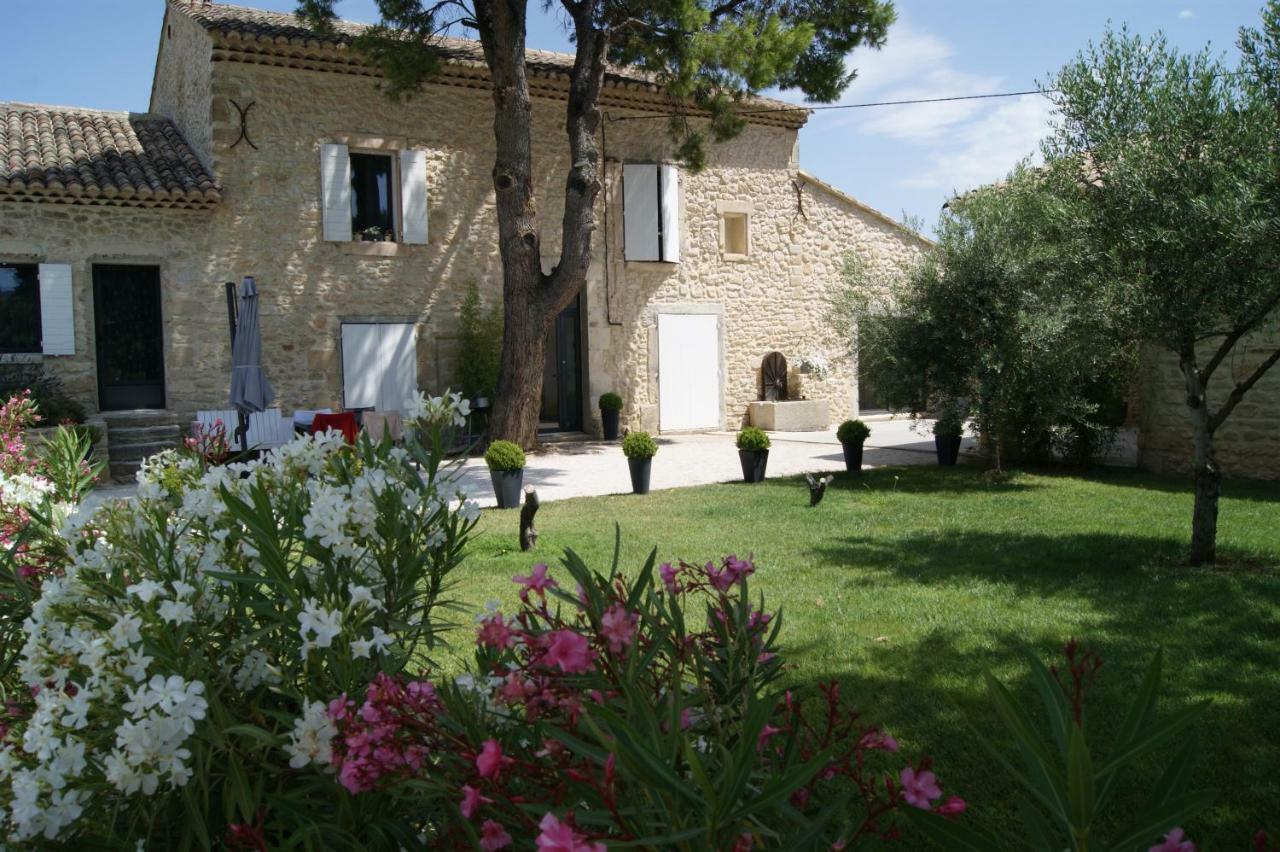 Robion en Luberon Gites Dans Mas En Pierres מראה חיצוני תמונה